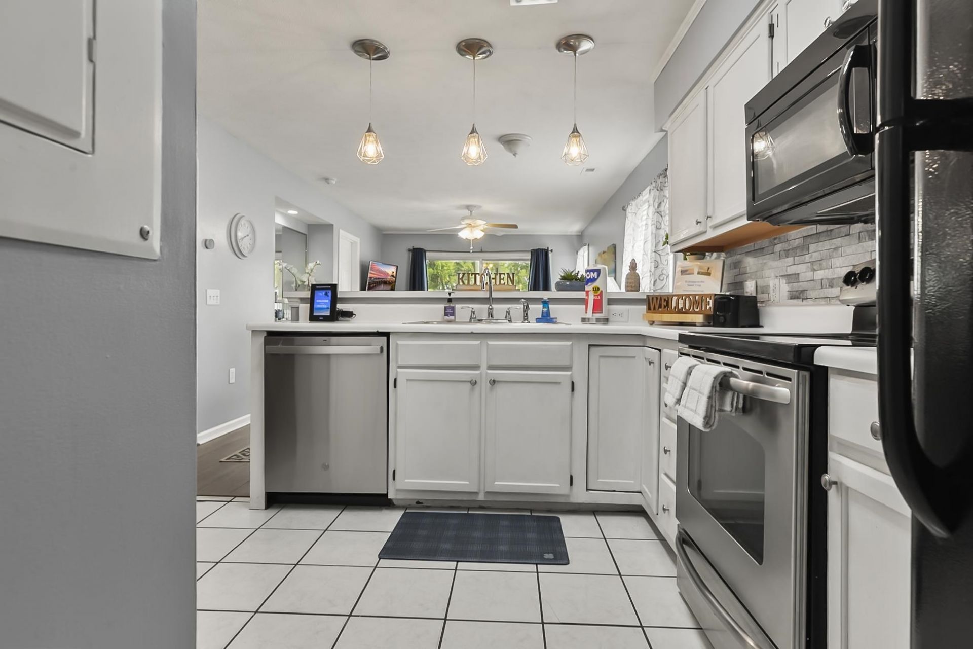589 Blue River Ct.  Photo 7