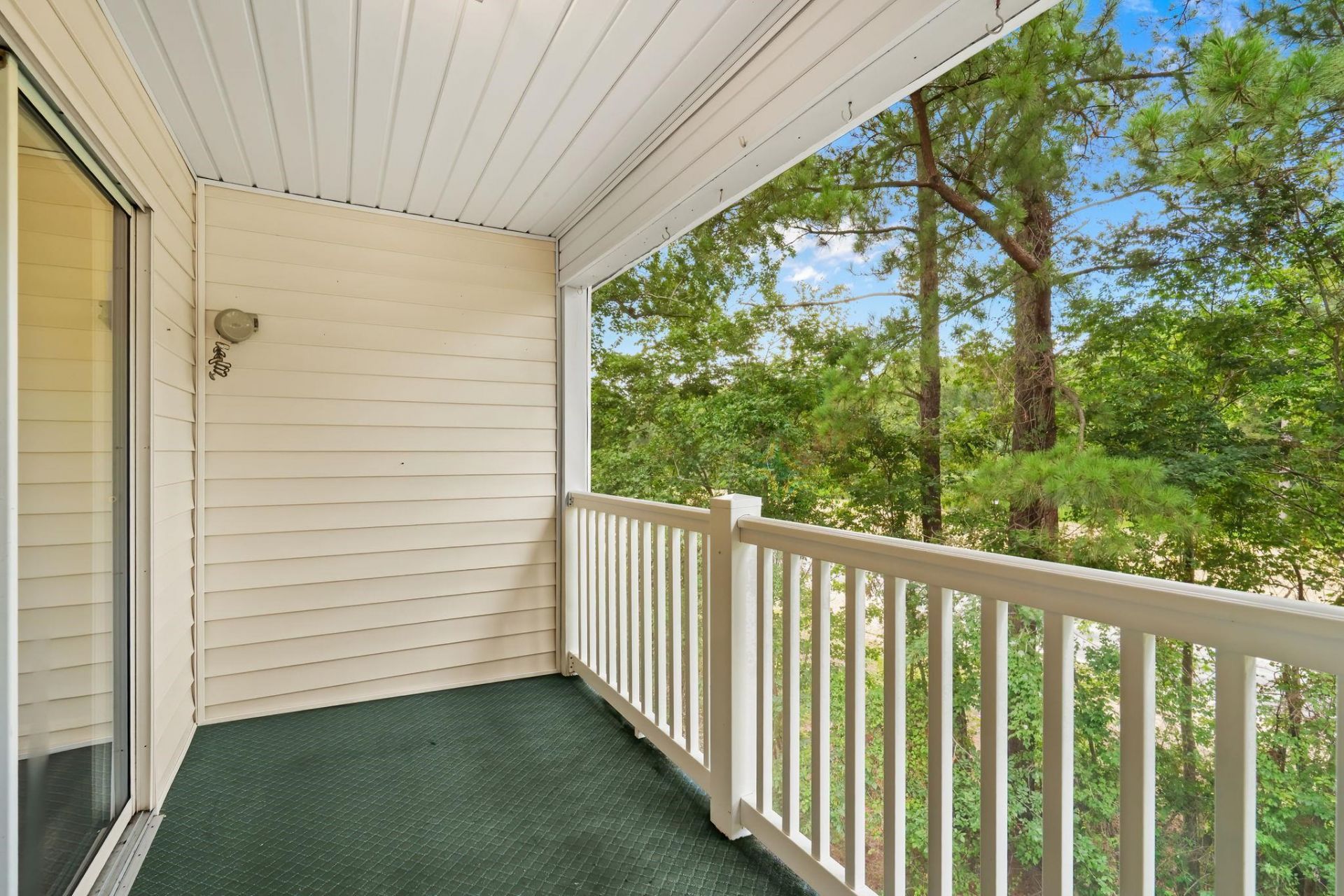 1208 River Oaks Dr.  Photo 32