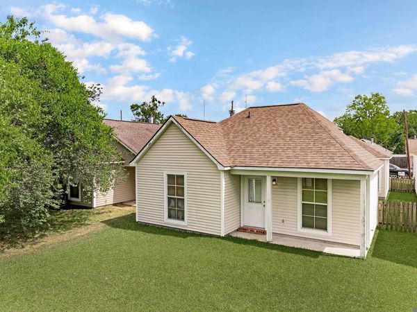 3437 Myrtle Grove Dr, Baton Rouge, LA 70810
