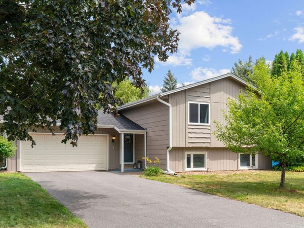 8648 N Zinnia Way, Maple Grove, MN 55369
