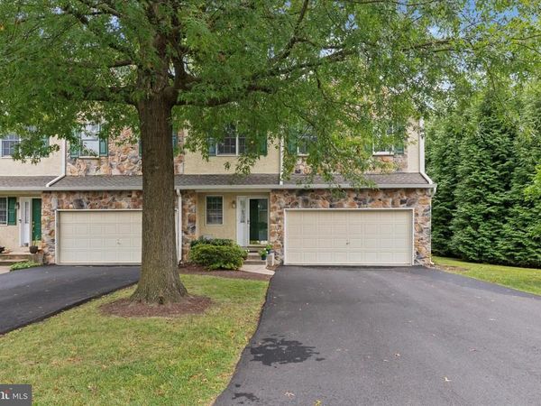 21 KERRY LANE, MALVERN, PA 19355