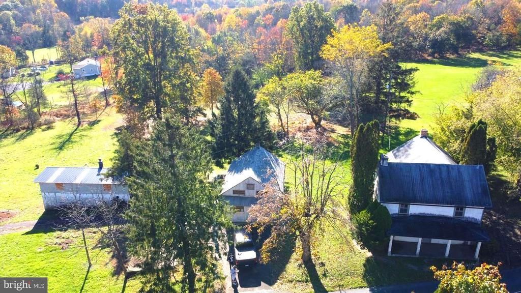 1415 KUMRY ROAD , PENNSBURG, PA 18073