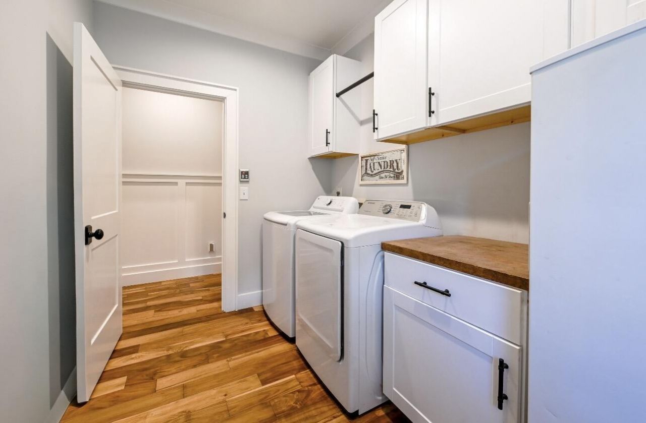 230 Winchime Court Photo 29