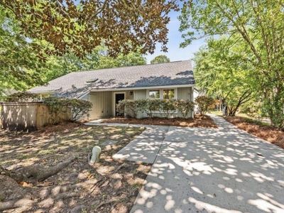 1120 Daffodil Lane, Mount Pleasant, SC 29464