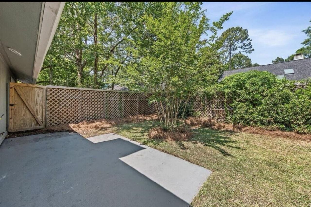 1120 Daffodil Lane Photo 23