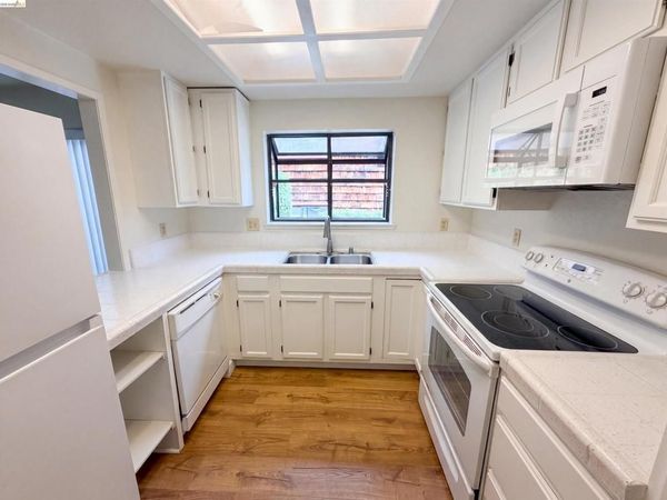 1555 Hecker Pass Rd, Unit C101, Gilroy, CA 95020