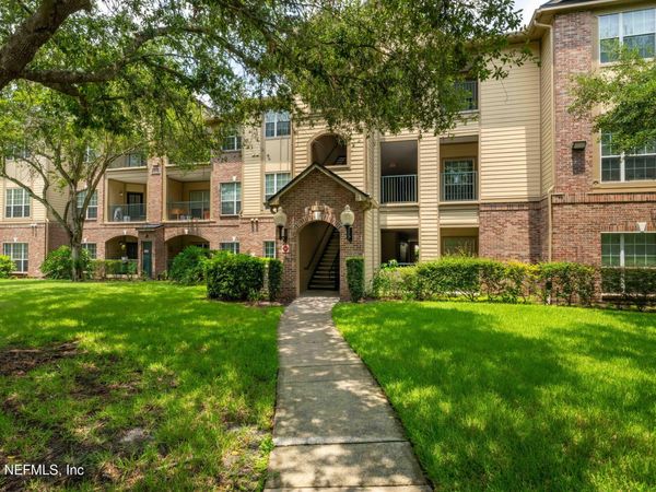 7800 POINT MEADOWS Drive, Unit 134, Jacksonville, FL 32256