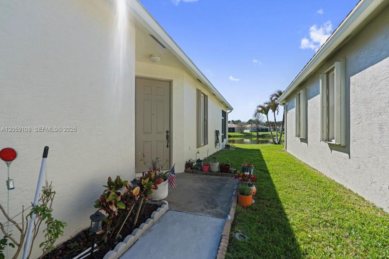 337 SW Maclay Way, Port Saint Lucie, FL 34986 Photo