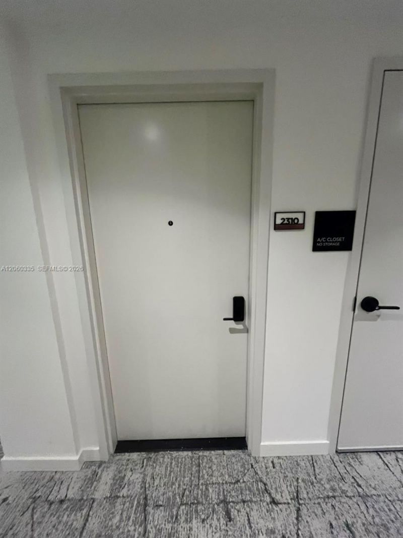 225 N Miami Ave, Unit 1810, Miami, FL 33128 Photo