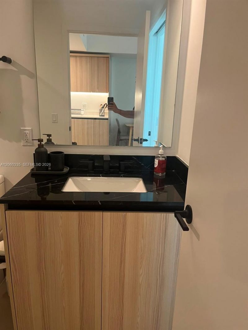 225 N Miami Ave, Unit 1810, Miami, FL 33128 Photo