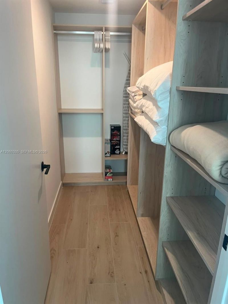 225 N Miami Ave, Unit 1810, Miami, FL 33128 Photo