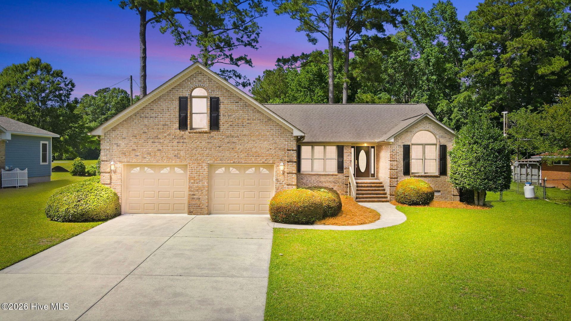 5208 Meadowbrook Drive, Trent Woods, NC 28562 Main Photo