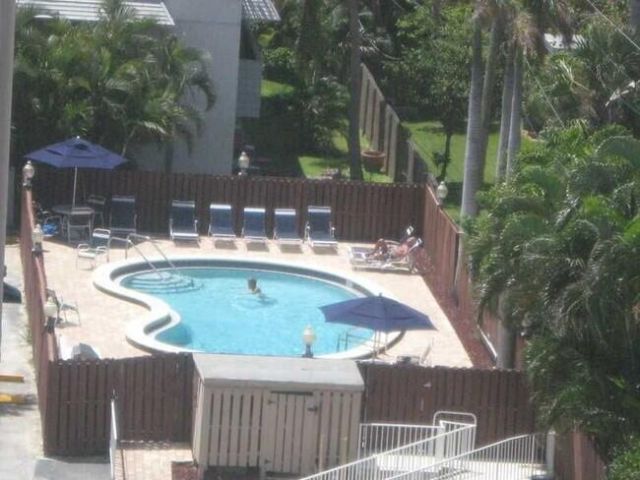 2555 NE 11th Street, Unit 803, Fort Lauderdale, FL 33304 Photo