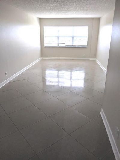 2555 NE 11th Street, Unit 803, Fort Lauderdale, FL 33304 Photo
