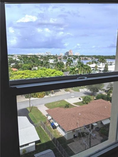 2555 NE 11th Street, Unit 803, Fort Lauderdale, FL 33304 Photo