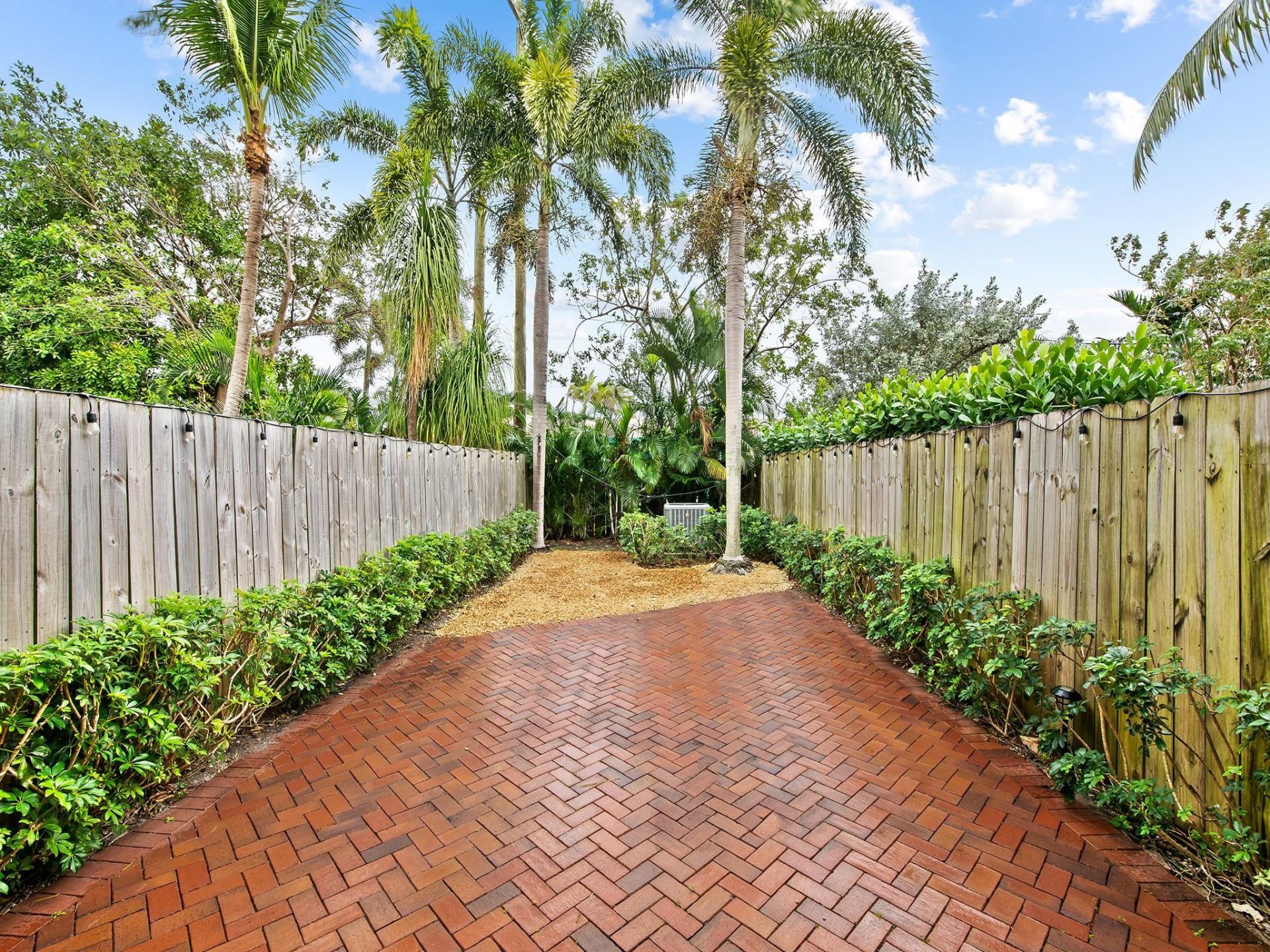 1226 NE 14th Avenue, Fort Lauderdale, FL 33304 Photo