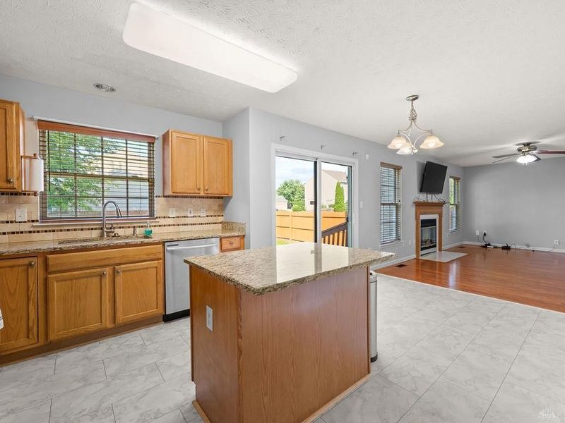 2444 Featherston Court, Miami Township, OH 45342 Photo 10