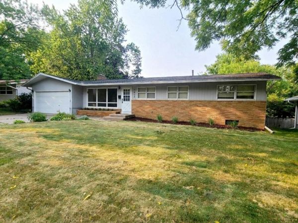 7613 53rd Avenue N, New Hope, MN 55428