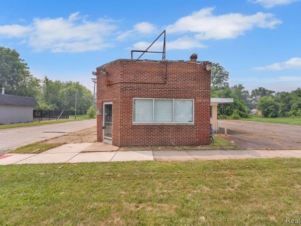 4156 Inkster Road , Wayne, MI 48141