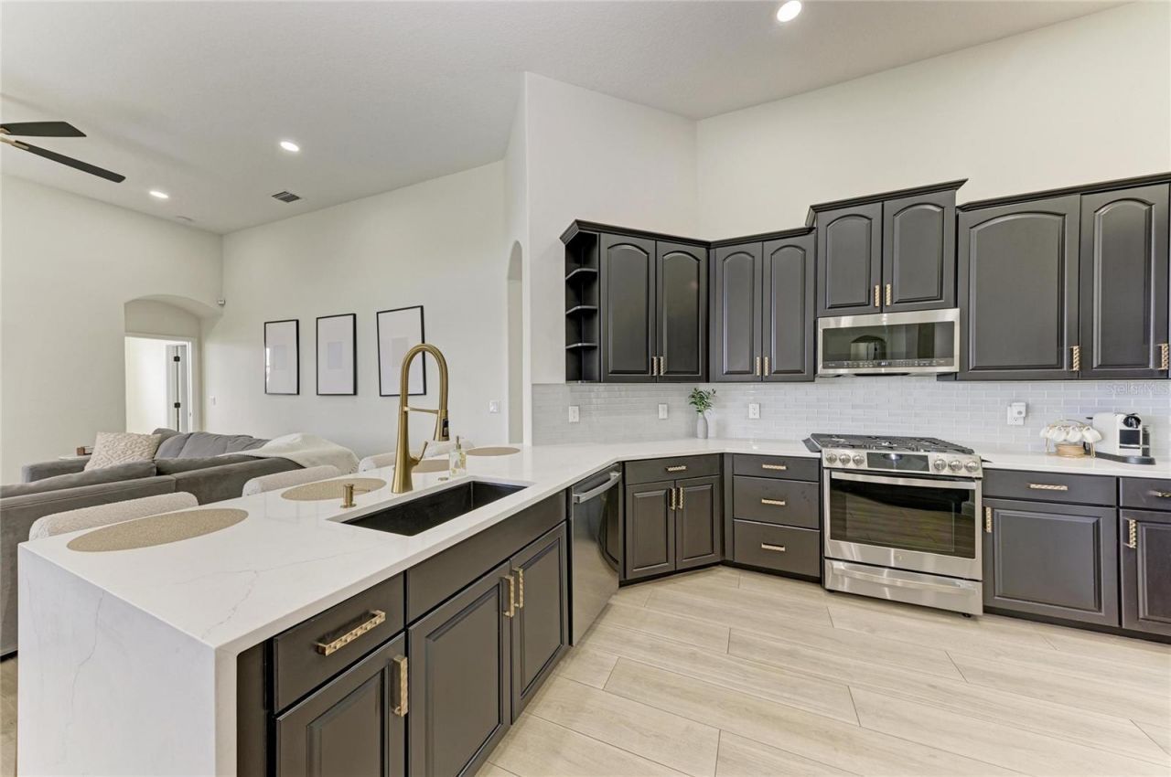 6988 74th Street Circle E, Bradenton, FL 34203 Photo
