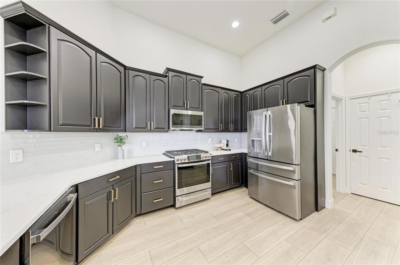 6988 74th Street Circle E, Bradenton, FL 34203 Photo