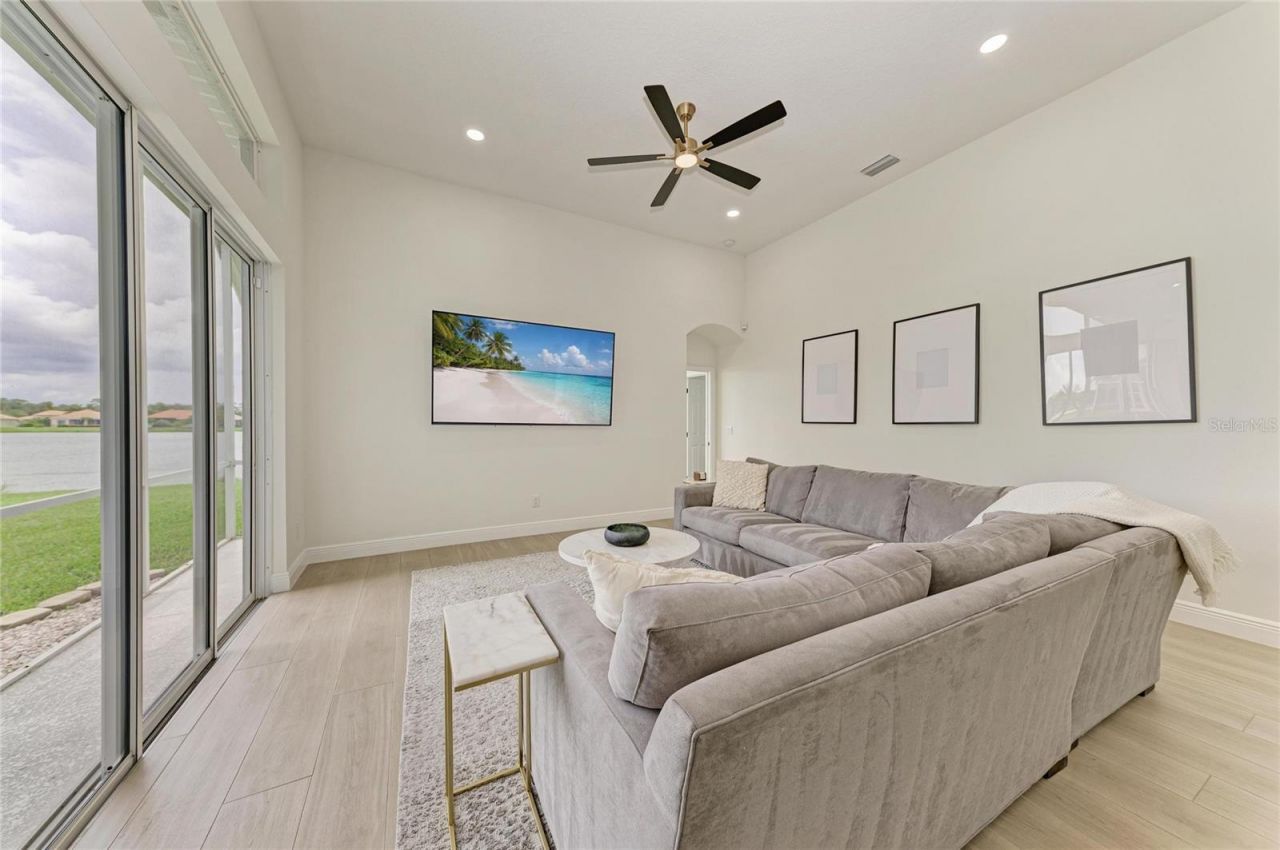 6988 74th Street Circle E, Bradenton, FL 34203 Photo