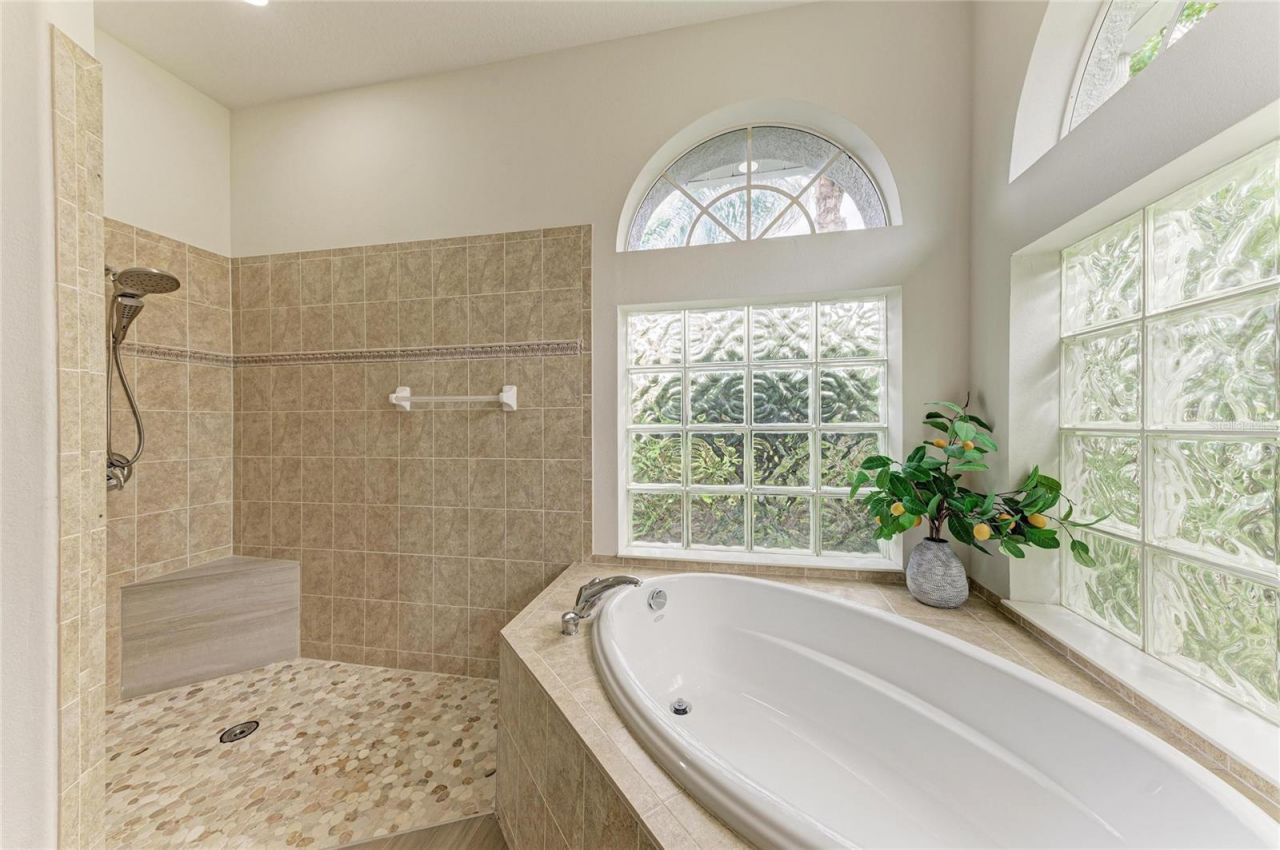 6988 74th Street Circle E, Bradenton, FL 34203 Photo