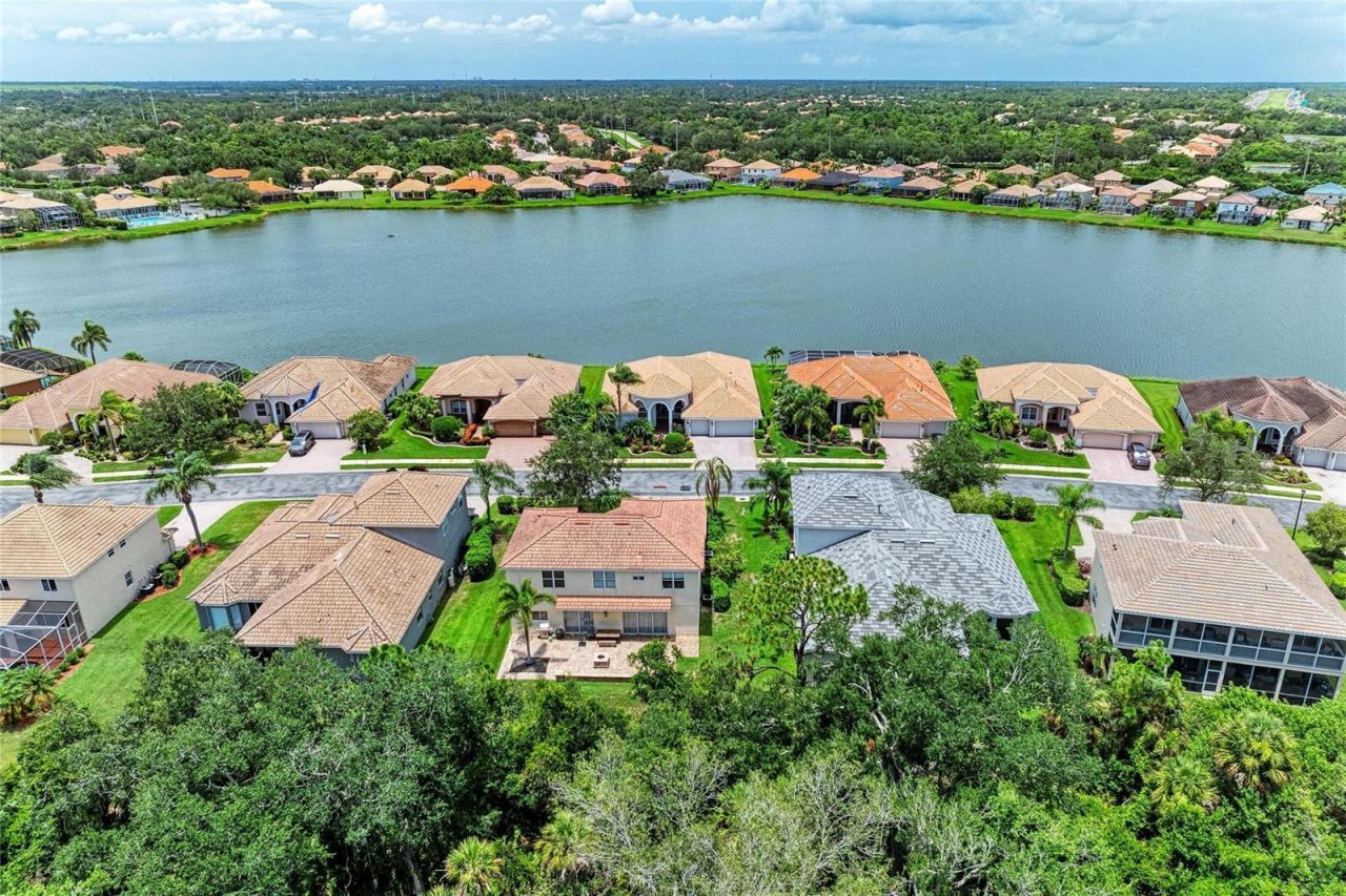 6988 74th Street Circle E, Bradenton, FL 34203 Photo