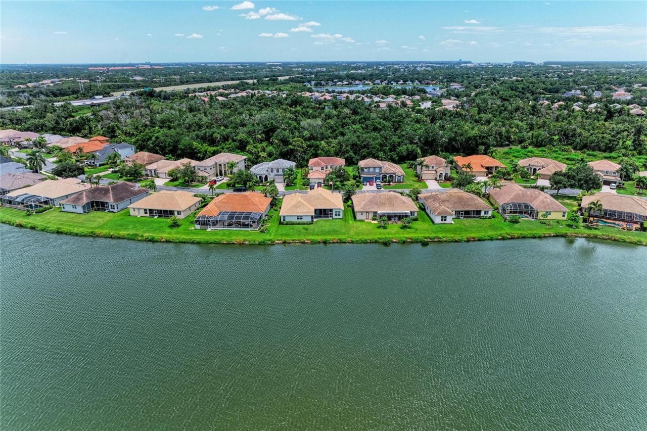 6988 74th Street Circle E, Bradenton, FL 34203 Photo
