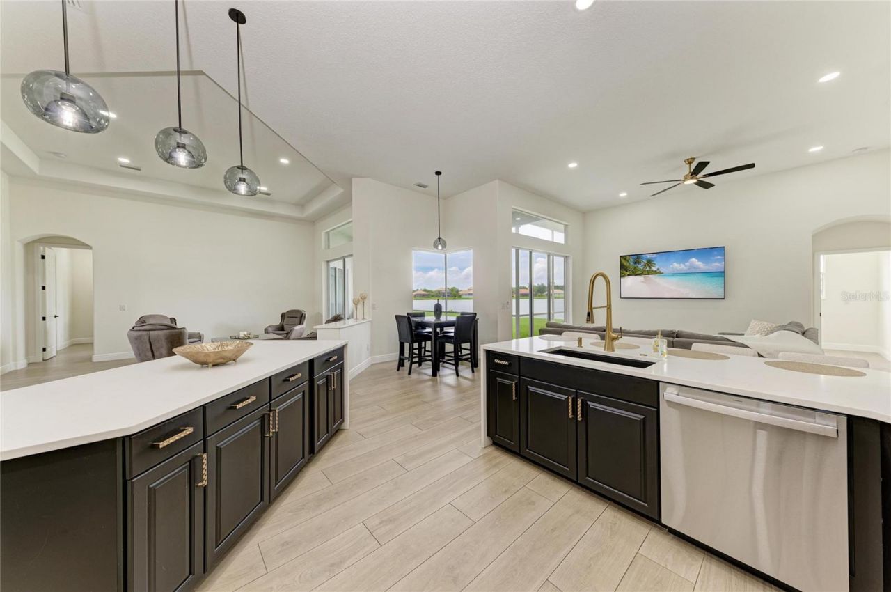 6988 74th Street Circle E, Bradenton, FL 34203 Photo