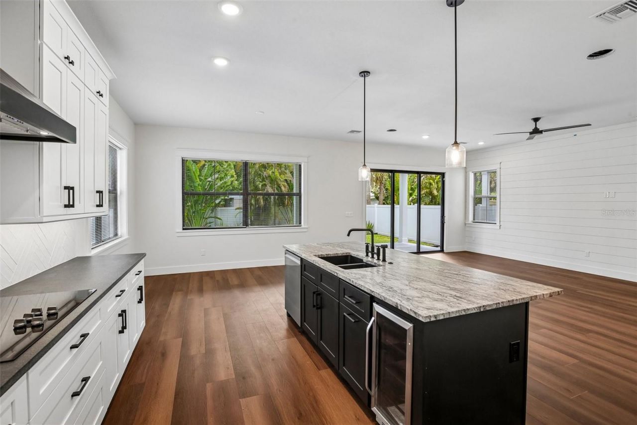 3819 71st Street N, Saint Petersburg, FL 33709 Photo