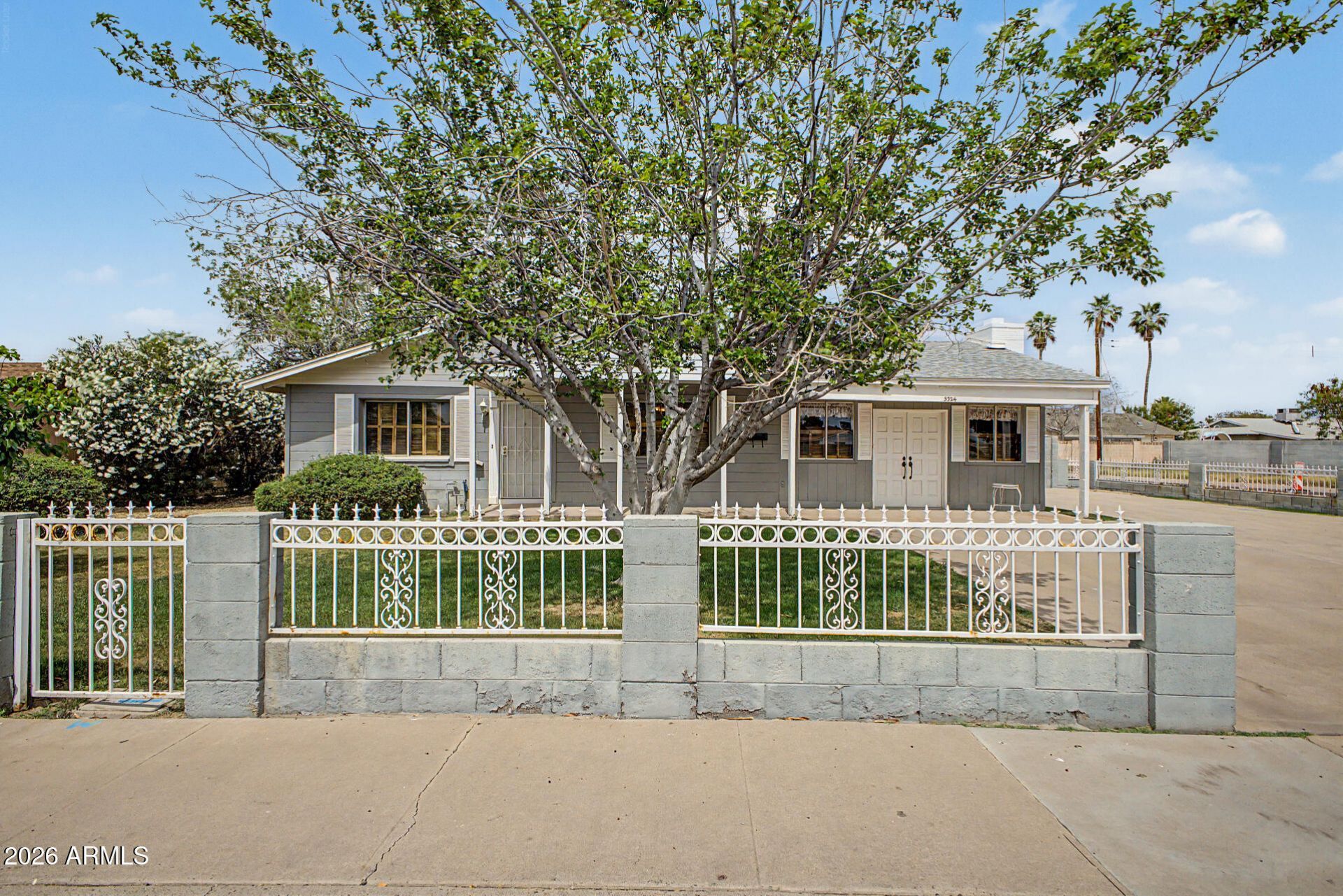 5324 W Lewis Avenue, Phoenix, AZ 85035 Main Photo