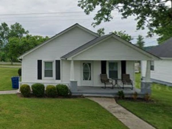 927 Trail St, Woodbury, TN 37190