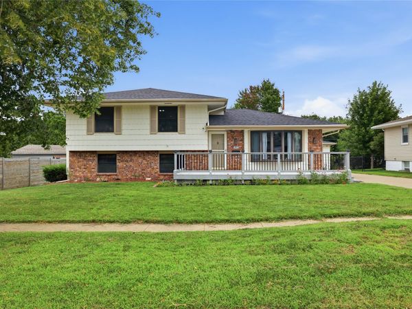 805 SE Trilein Drive, Ankeny, IA 50021