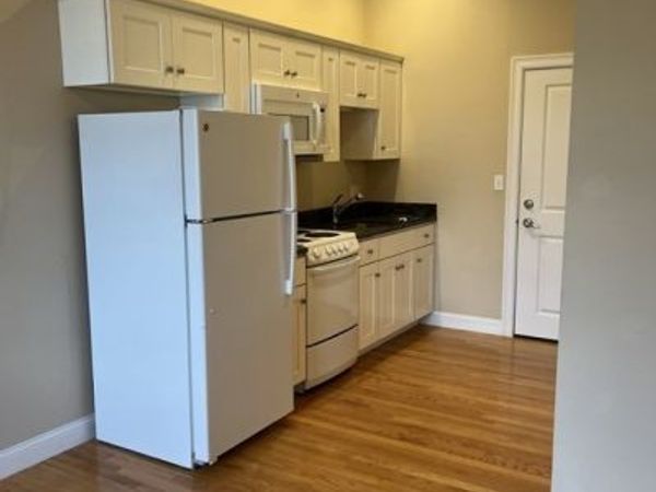 60 Pearl Street, Unit 304, Braintree, MA 02184