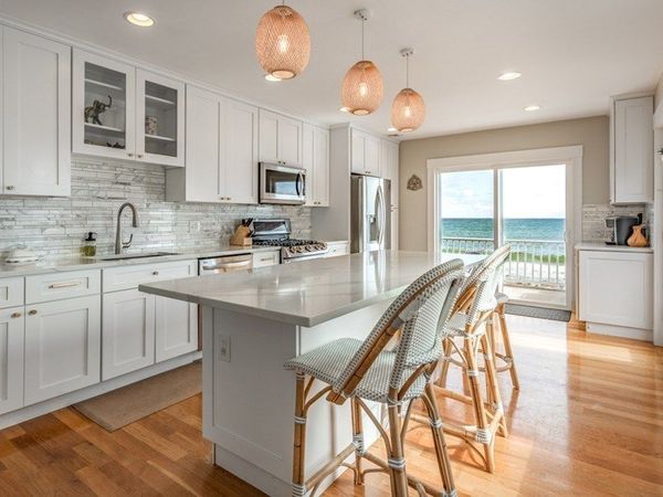 876 Shirley St, Unit 2, Winthrop, MA 02152