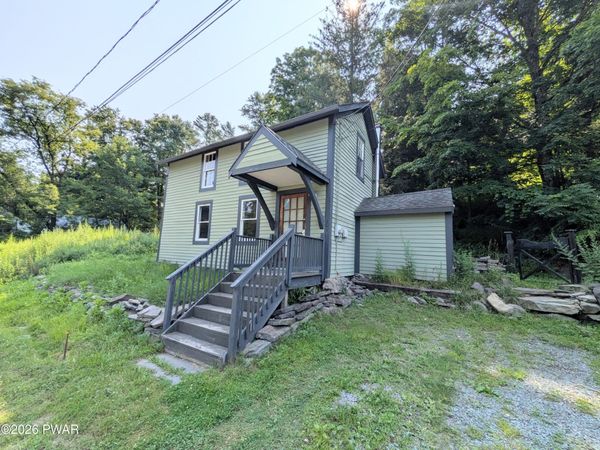 105 Delaware Drive, Lackawaxen, PA 18435