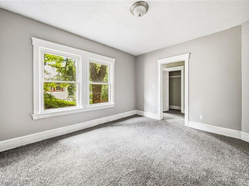 1637 Holyrood Road , Cleveland, OH 44106 Photo 20