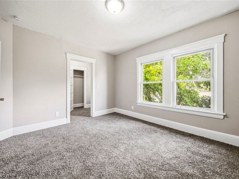 1637 Holyrood Road , Cleveland, OH 44106 Photo 30