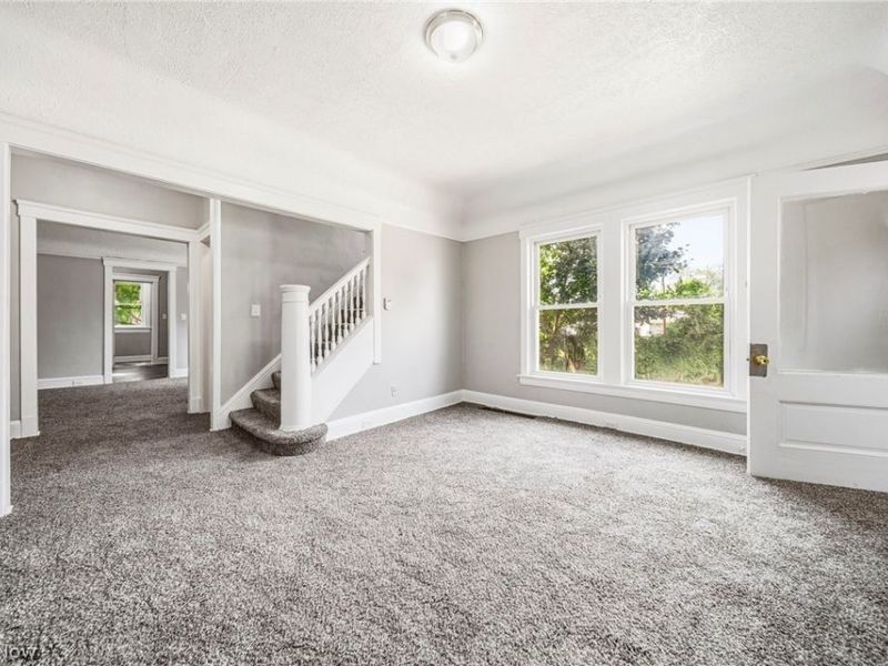 1637 Holyrood Road , Cleveland, OH 44106 Photo 38