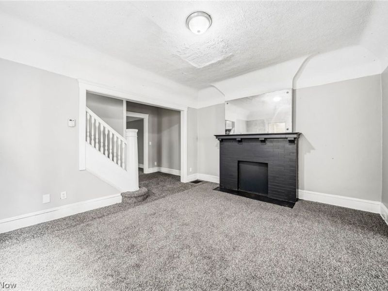 1637 Holyrood Road , Cleveland, OH 44106 Photo 4