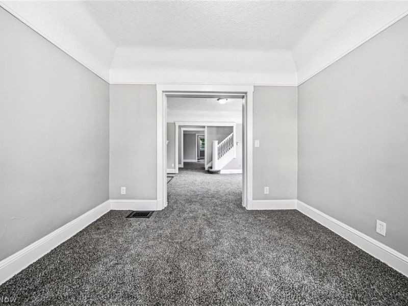 1637 Holyrood Road , Cleveland, OH 44106 Photo 40