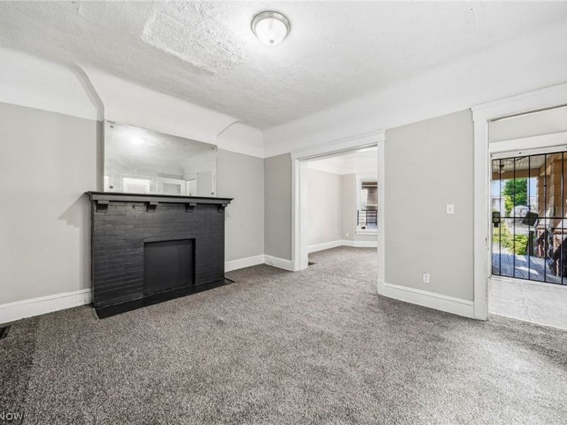 1637 Holyrood Road , Cleveland, OH 44106 Photo 5