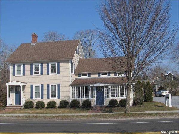 591 Main Street, Center Moriches, NY 11934
