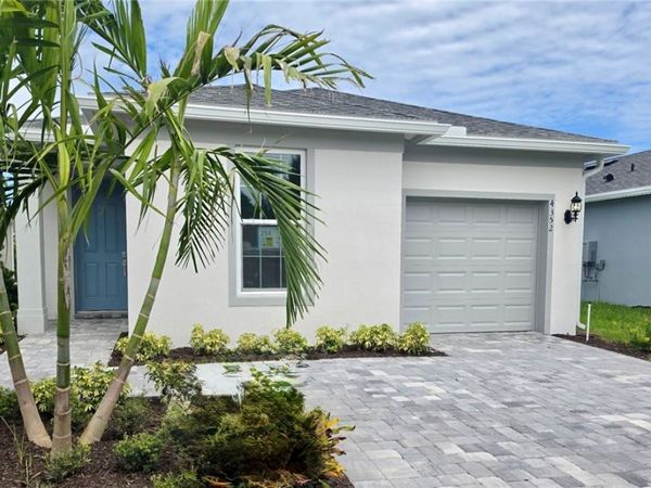 4352 Santa Maria Circle, Unit ASCENT 254, Vero Beach, FL 32967