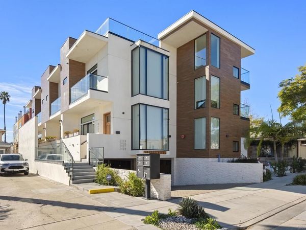 2925 Upshur, San Diego, CA 92106