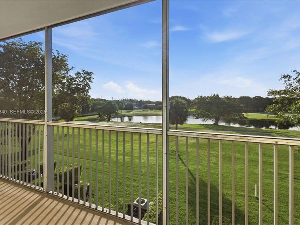 101 SW 132nd Way, Unit 305J, Pembroke Pines, FL 33027