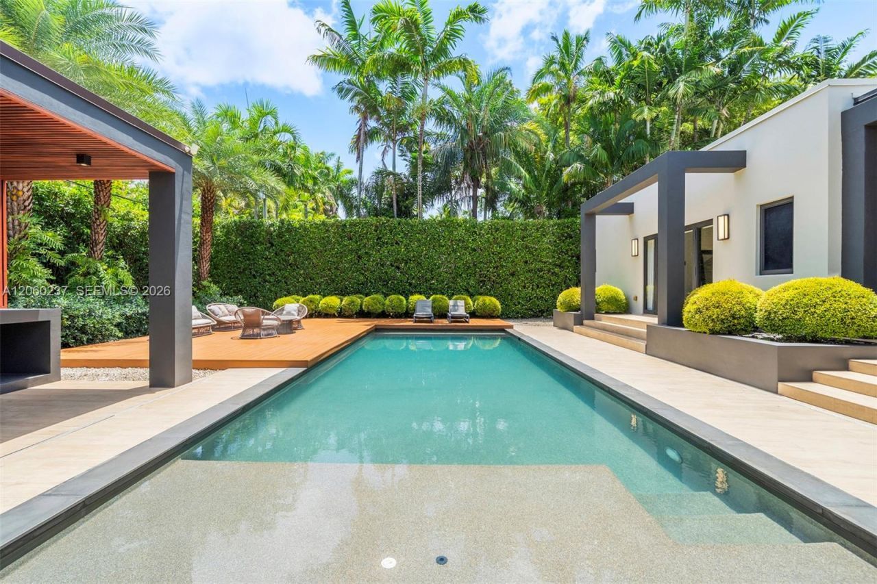 1253 Obispo Ave, Coral Gables, FL 33134 Photo