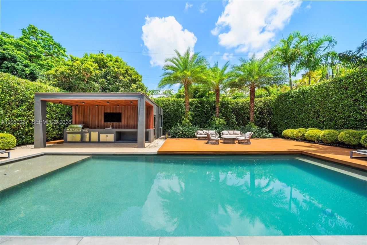1253 Obispo Ave, Coral Gables, FL 33134 Photo