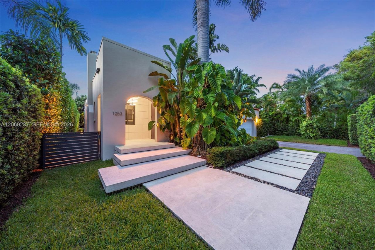 1253 Obispo Ave, Coral Gables, FL 33134 Photo